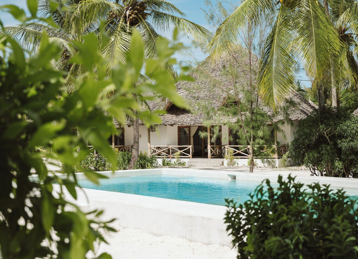 Sport & Beauty 3, Bahati Sunset Bungalows, Kati