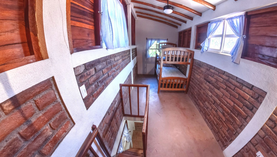 Room 2, Romantic Beachfront Casita w Pool - AC - Sleeps 4, San Rafael del Sur