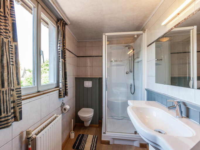 Bathroom 4, Mansion in Kruiskerke near Forest and Lake, West-Vlaanderen