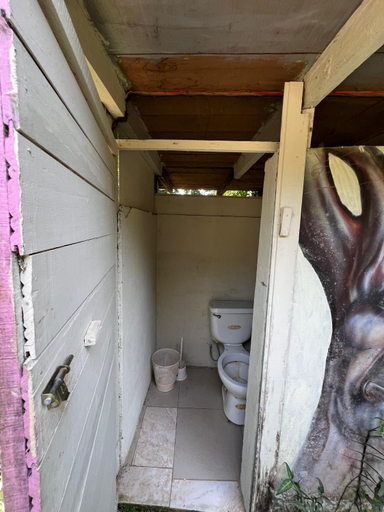 Bathroom, K'erenda Homet Reserva Natural, Tambopata