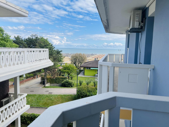 Others 4, Very nice apartment facing the beach in lovely complex, Venezia