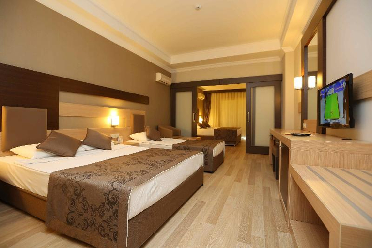 Bedroom 3, Telatiye Resort Hotel, Alanya