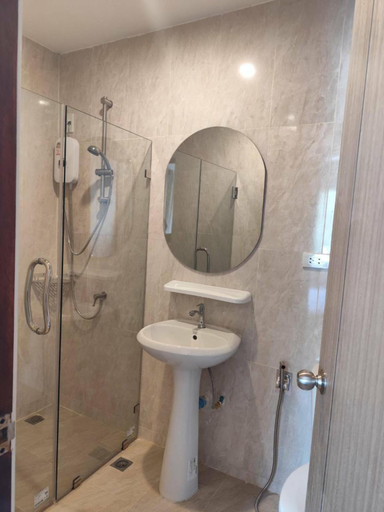 Bathroom 4, Seaside Palace Hotel, Ko Samui