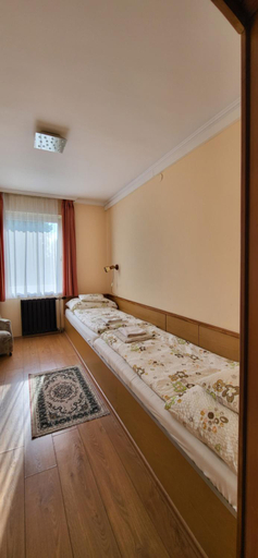 Others 5, Hotel Orchidea, Kistelek