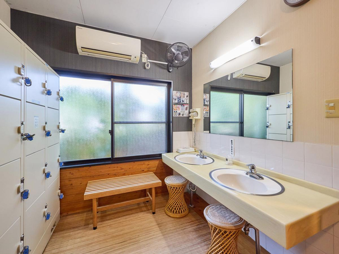 Bathroom 3, Oyado Yumechidori, Saga
