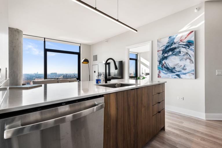 Private kitchen, West Loop 3x 2BR Walk to Dining Gym Terrace, Cook