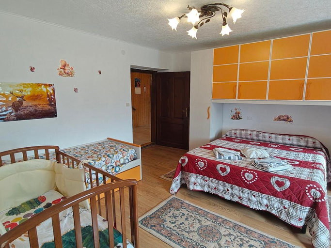 Bedroom 2, Albergo Diffuso Costauta, Belluno