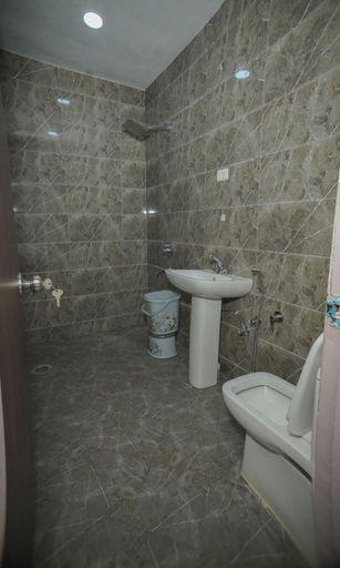 Bathroom 4, Hotel Lime Wood, Ludhiana