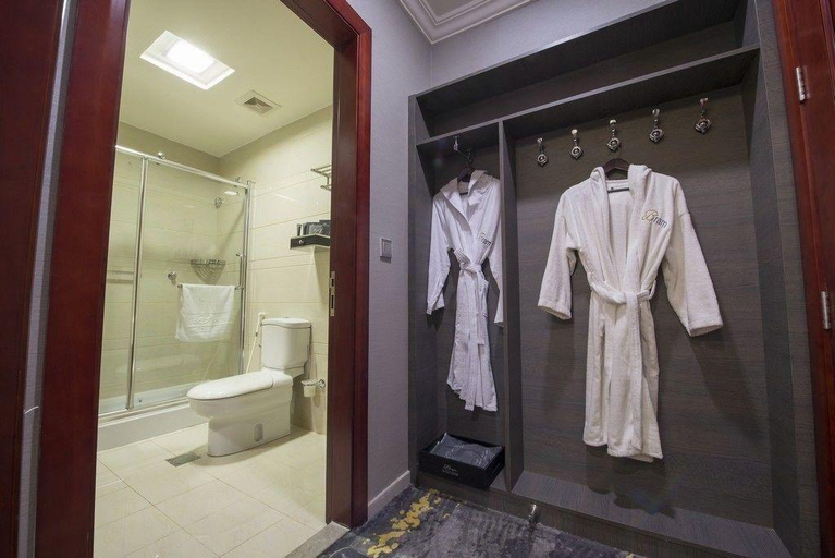 Bathroom 5, Bram Suites, Jeddah