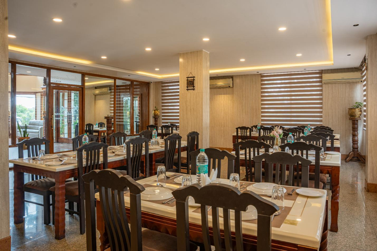 Food & Drinks 5, Hotel Presidency Kempegowda Bangalore Airport, Bangalore Rural