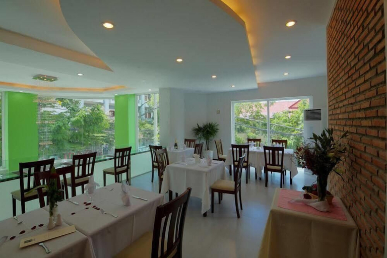Restaurant, Big Lion Hotel, Phnom Penh