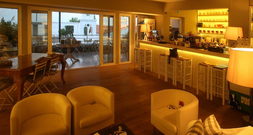 Food & Drinks, Sappho Plomari, North Aegean