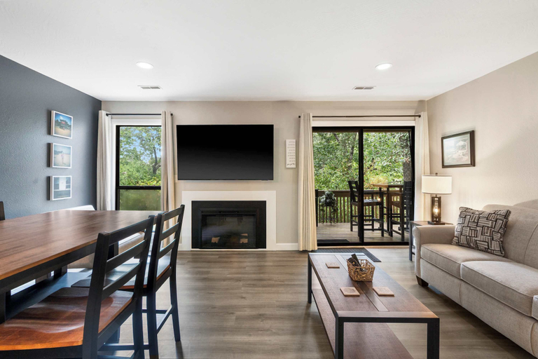 Primary image, Top Notch Condo for 6, Taney
