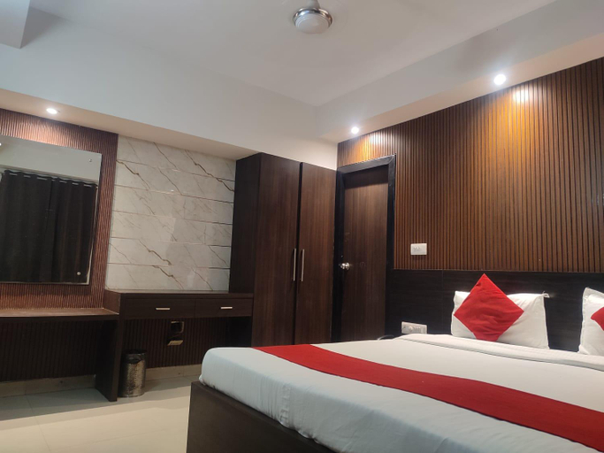 Bedroom 3, Hotel Shelter- 150 M From Lucknow Railway Station  , Lucknow