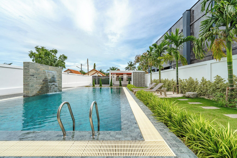 Pool waterfall, Built17122024Great Villa Beautiful V154, Pulau Phuket
