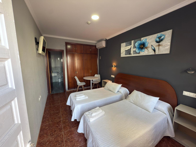 Bedroom 3, Tarik, Cádiz