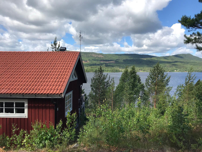 Others 5, Ski, Sauna, and Scandinavian Serenity Chalet, Torsby