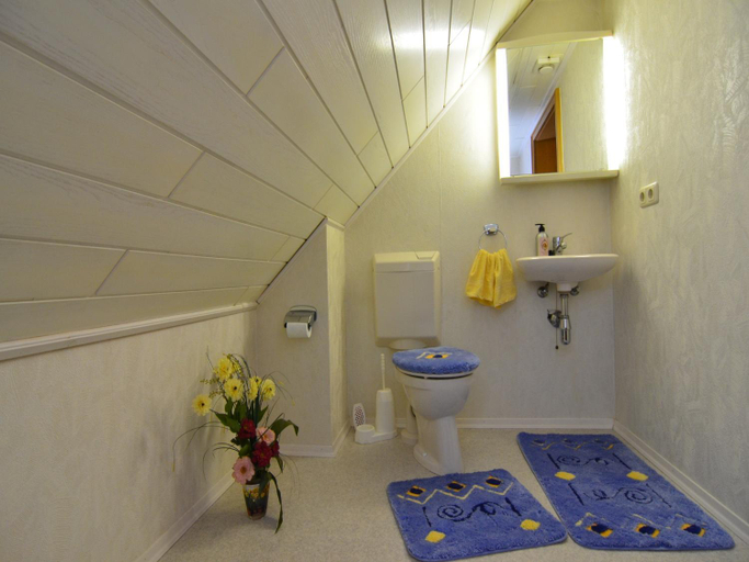Bathroom 3, Schones Ferienhaus mit grossem Garten bei Stadlern, Schwandorf