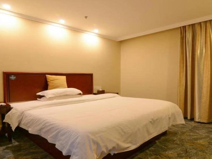 Bedroom 3, GreenTree Inn Zhenjiang DingMaoQiao Road WoDe Square Express Hotel, Zhenjiang
