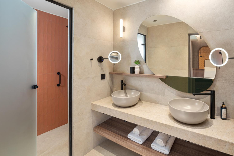 Bathroom 5, Apollo Palace, Ionian Islands