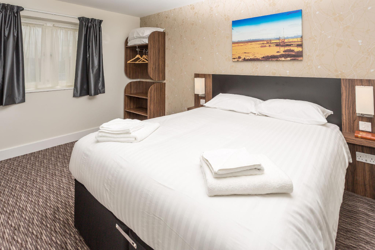 Bedroom 2, Starling Cloud, Ceredigion