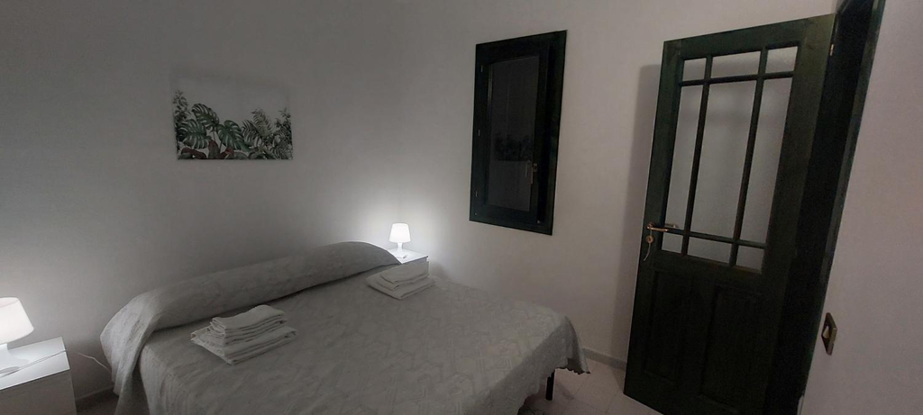 Others 2, Villa con giardino sul lungomare, Palermo