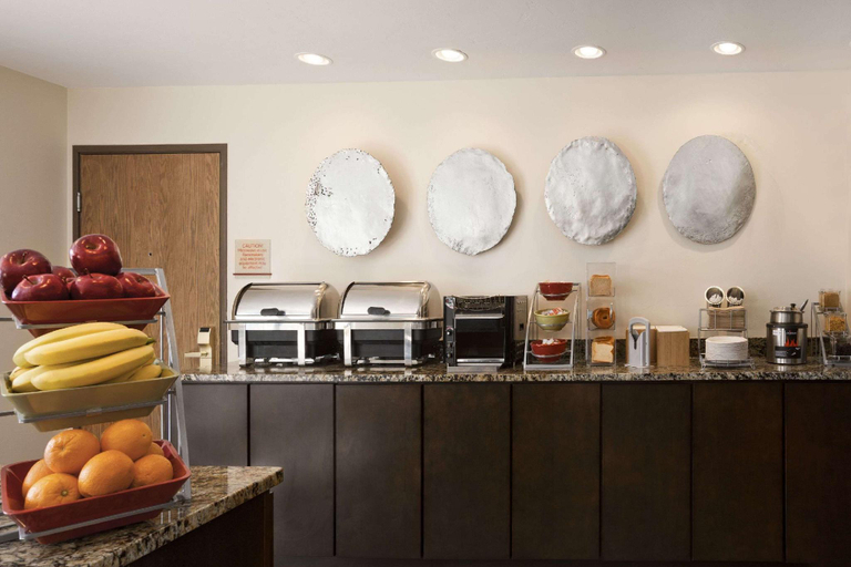 Food & Drinks 5, GreenTree Extended Stay Eagle/Vail Valley, Eagle