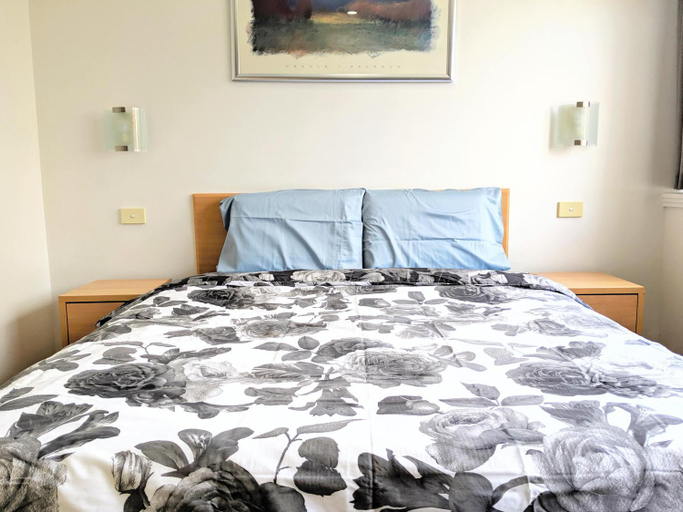 Bedroom 2, Entire Studio Apartment in St Kilda FREE PARKING WIFI BEACH WALK, Melbourne