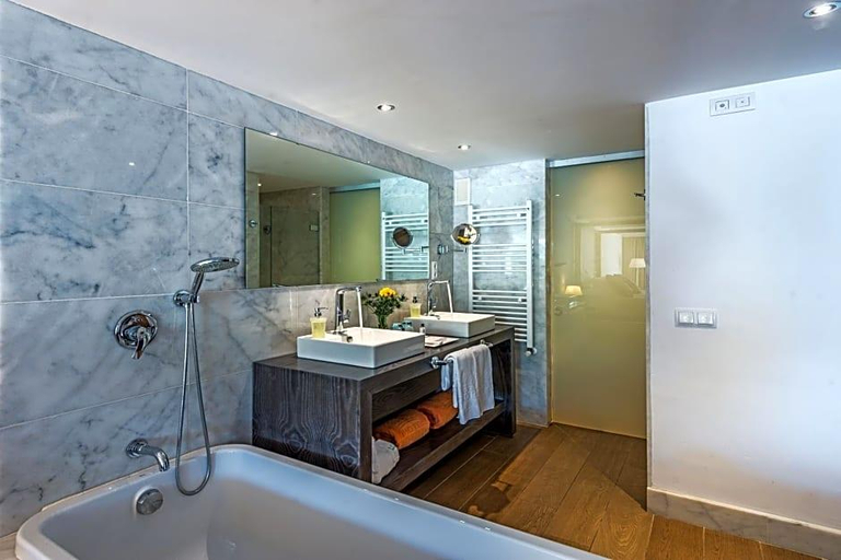 Bathroom 5, Hotel Gran Fornells Thalasso & Spa, Baleares