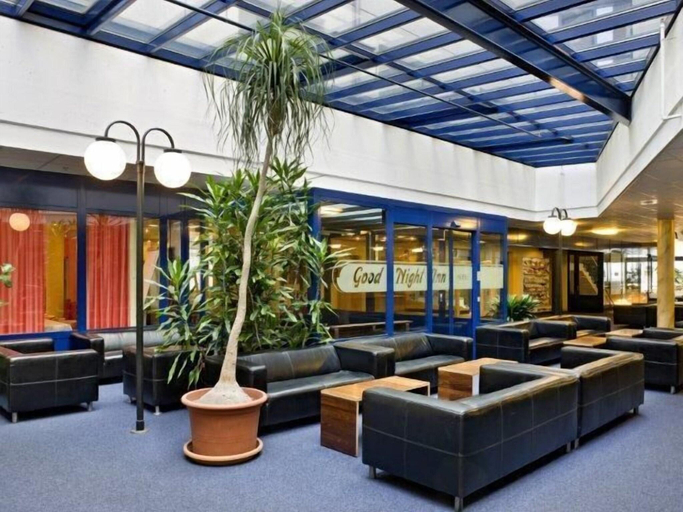 Public Area 5, Good Night Inn, Brig
