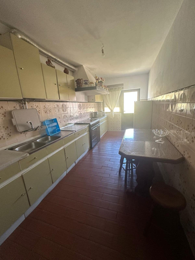 Room 4, Esposende 3 Bedrooms Balcony Center Flat, Esposende