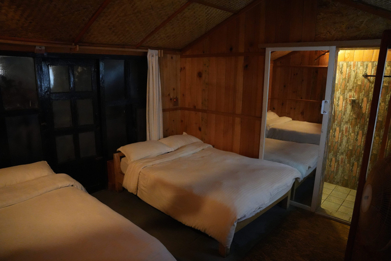 Room 4, Aashraya Bed and Breakfast, Bagmati