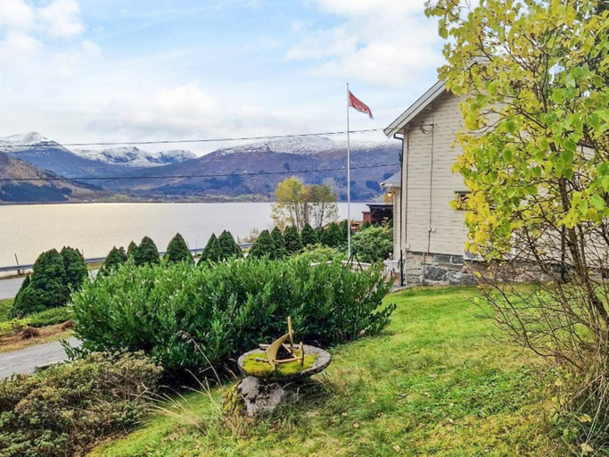 Others 5, person holiday home in EIDSVAG, Nesset
