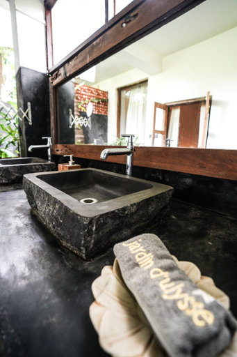 Bathroom 3, Jardin d'Ulysse & Hard Rock, North Goa