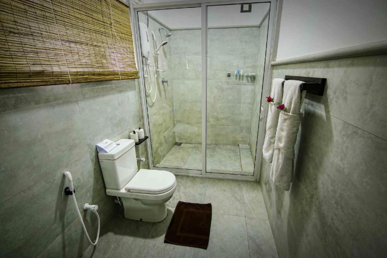 Bathroom 5, Elephas Resort & Spa, Dambulla