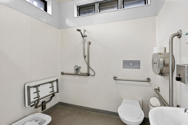 Bathroom 3, Hampshire Holiday Parks - Arrowtown, Queenstown-Lakes