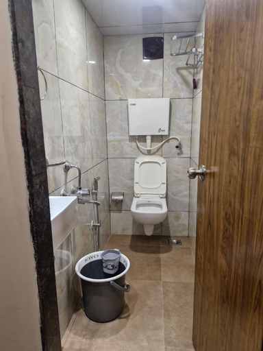Bathroom 3, Hotel AL-HAMD, Mumbai City