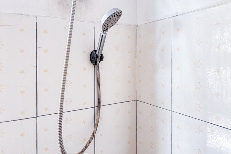 Bathroom, RedDoorz near Alun Alun Subang 2, Subang