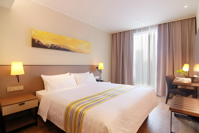 Bedroom 2, Home Inn Plus Dunhua Railway Station, Yanbian Korean