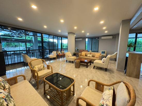 3, Premier Luxe Hotel, Muang Chon Buri