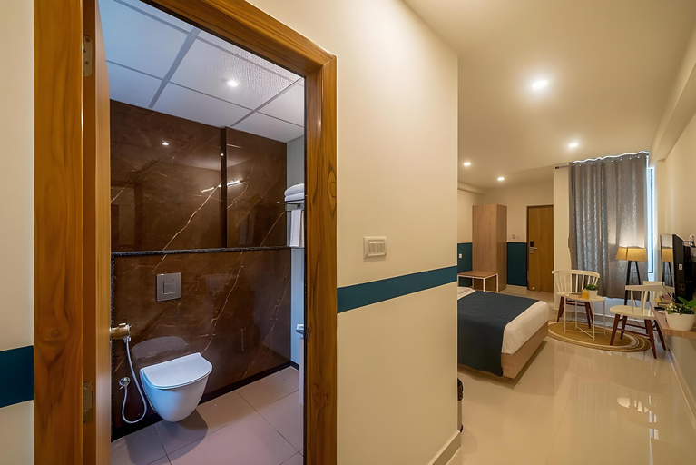Bathroom 3, SRS Vivanta, Bangalore