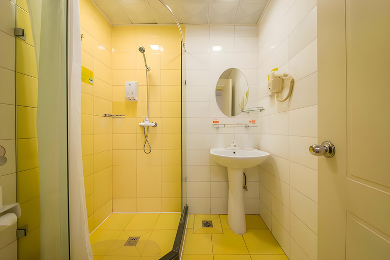 Bathroom, Home Inn Jinan Bayi Overpass, Jinan