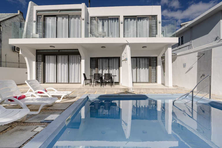 Sport & Beauty, Villa Piedanlo, Pool and Beach Front GF & FF