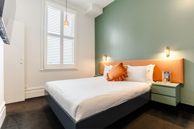 Bedroom 2, Middle Park Hotel, Melbourne