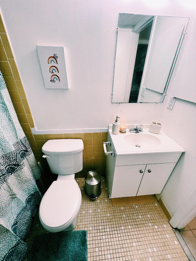Bathroom 3, Riverwatch, Martin