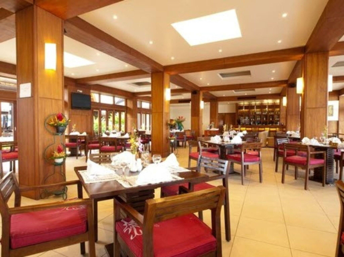 Food & Drinks 5, Solomon Kitano Mendana Hotel, Rove - Lengakiki