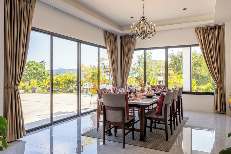 Dining, Villa with Jacuzzi &Stunning Seaview V30, Pulau Phuket