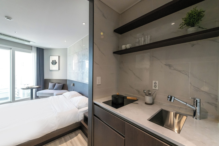 Room 2, MORETHANSCBEACH, Sokcho