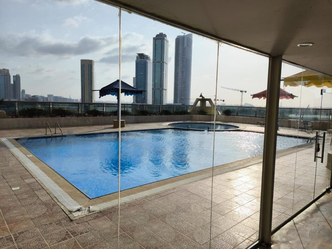 Sport & Beauty 2, Smart Home Vacation Home- AYLA, Sharjah City