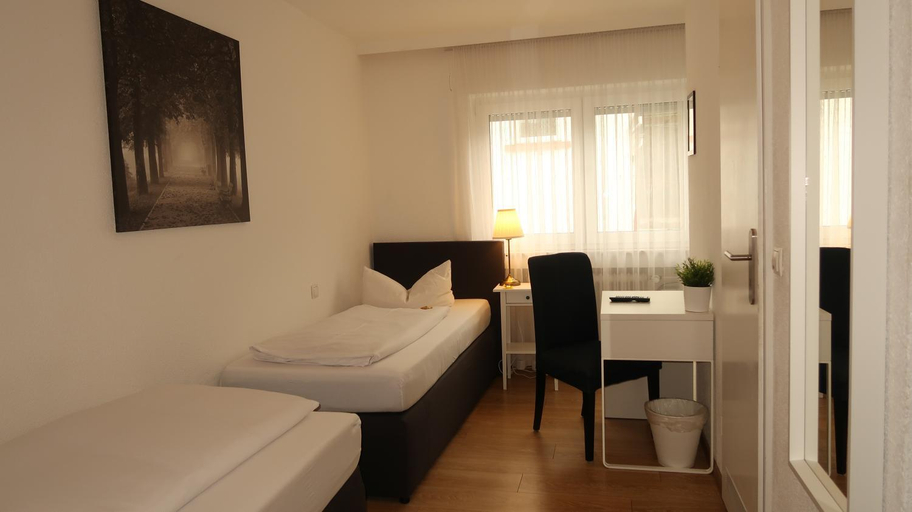Bedroom 3, Hotel Zur Kripp, Koblenz